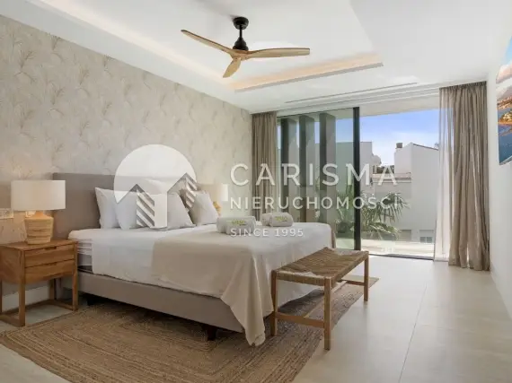 (26) Luksusowy apartament  z widokiem na morze, w pierwszej linii brzegowej, Estepona, Costa del Sol