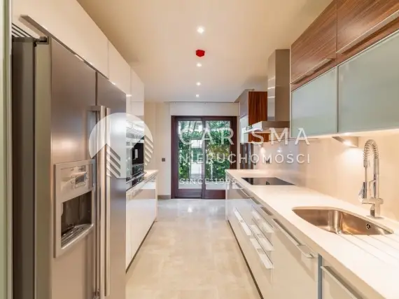 Luksusowy apartament w pierwszej linii brzegowej, Estepona, Costa del Sol 2