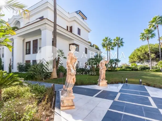 (15) Luksusowy apartament w pierwszej linii brzegowej, Estepona, Costa del Sol
