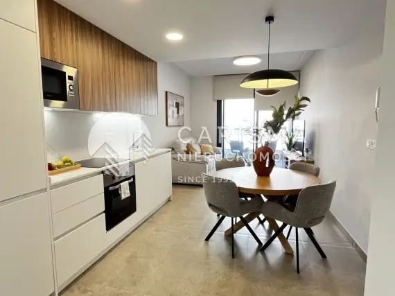 Nowoczesny apartament w centrum Torrevieja | 4 minuty od plaży | Basen | Taras dachowy | Umeblowany 2