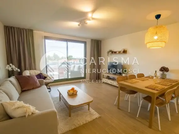 Nowoczesny apartament z częściowym widokiem na morze tuż przy plaży w Denia 2