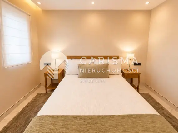 (15) Wspaniały penthouse w pierwszej linii brzegowej, Estepona
