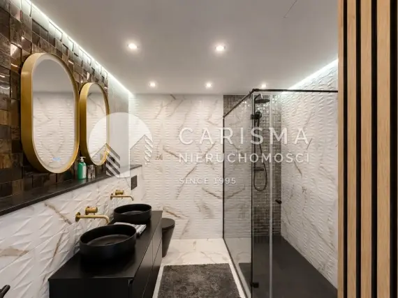 (18) Wspaniały penthouse w pierwszej linii brzegowej, Estepona