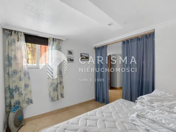(31) Nowoczesny dom z basenem, apartamentem gościnnym i widokiem na Morze Śródziemne