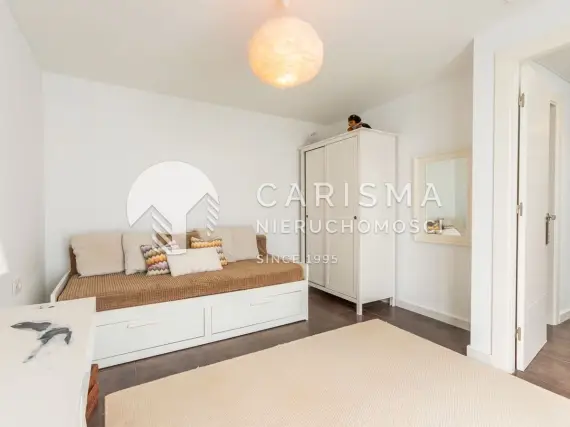 (37) Nowoczesny townhouse z basenem i tarasem dachowym w Aguas Nuevas, Torrevieja