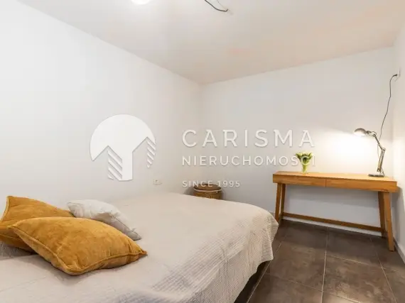 (42) Nowoczesny townhouse z basenem i tarasem dachowym w Aguas Nuevas, Torrevieja