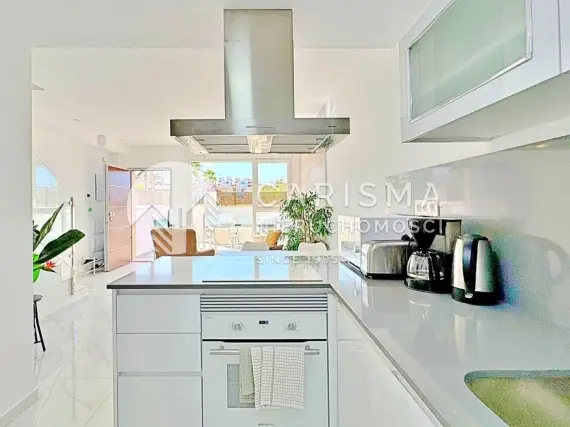 (11) Nowoczesny bliźniak 3 sypialnie z ogrodem i tarasem dachowym w Los Balcones, Torrevieja