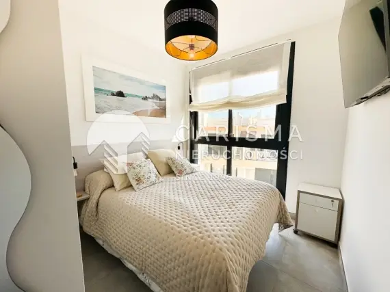 (20) Nowoczesny bungalow na ostatnim piętrze w Orihuela Costa z prywatnym tarasem dachowym