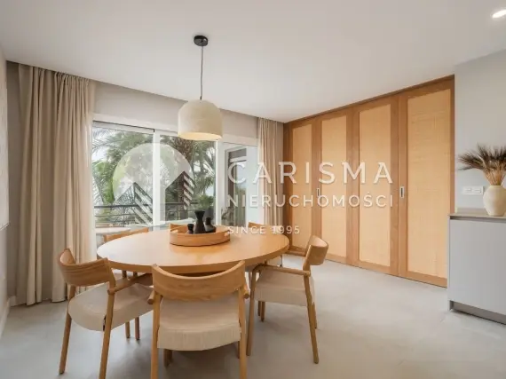 (15) Apartament z widokiem na morze, przy plaży i promenadzie, w Esteponie