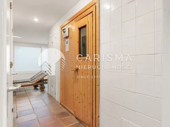 (28) Apartament w pierwszej linii brzegowej z widokiem na morze, Marbella