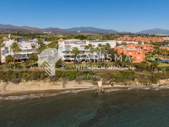 (24) Luksusowy apartament w pierwszej linii brzegowej z widokiem na morze, Estepona