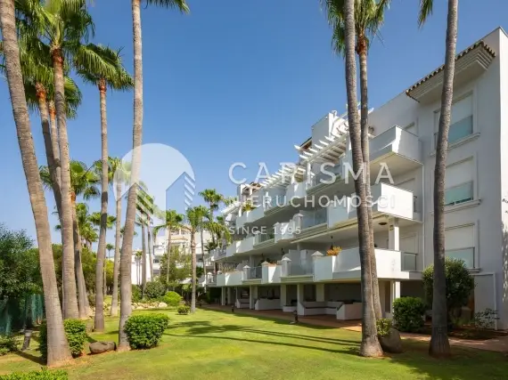(29) Luksusowy apartament w pierwszej linii brzegowej z widokiem na morze, Estepona