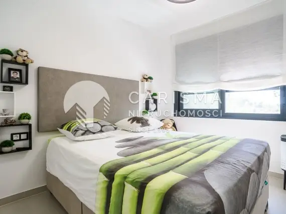 (11) Luksusowy apartament na parterze z ogrodem i widokiem na pole golfowe, Pilar de la Horadada