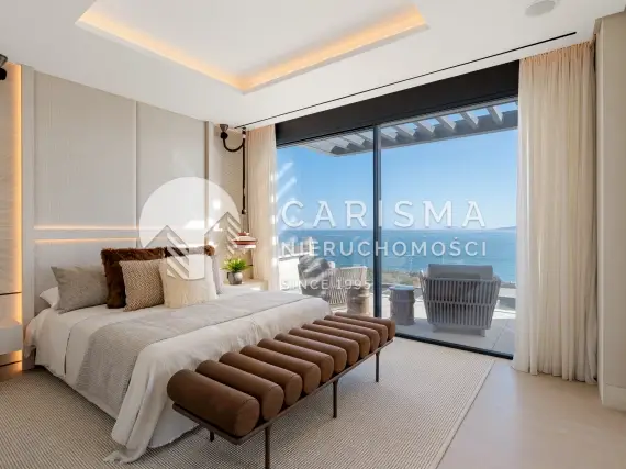 (10) Luksusowe apartamenty w pierwszej linii brzegowej w Esteponie – Costa del Sol