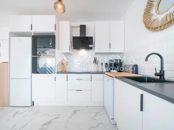(10) Odnowiony apartament z widokiem na morze, Punta Prima