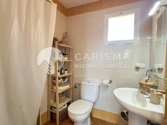 (24) Apartament po remoncie, blisko morza i usług w Guardamar del Segura