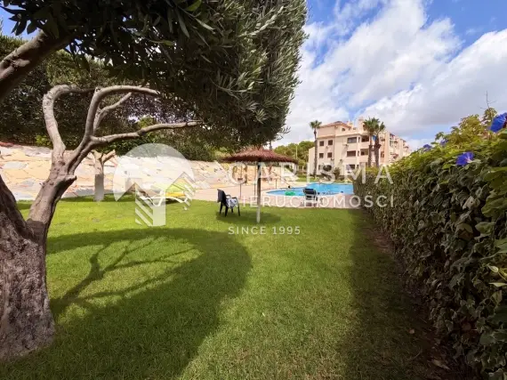 (37) Piękny penthouse przy polu golfowym w Las Ramblas na Orihuela Costa