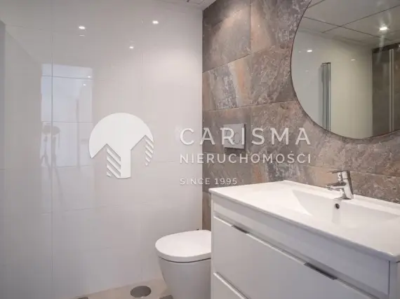 (13) Atrakcyjny apartament z dachowym tarasem w Aquas Nuevas/Torevieja