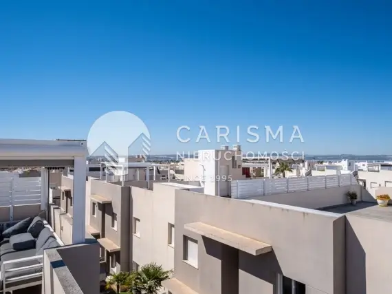 (21) Atrakcyjny apartament z dachowym tarasem w Aquas Nuevas/Torevieja