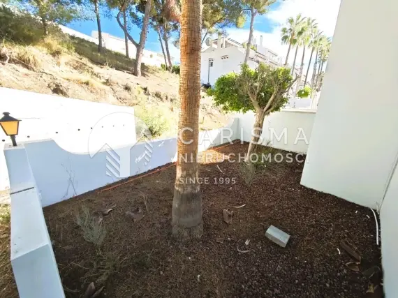 (7) Penthouse z dachowym tarasem  oraz widokiem na pole glfowe w Villamartin