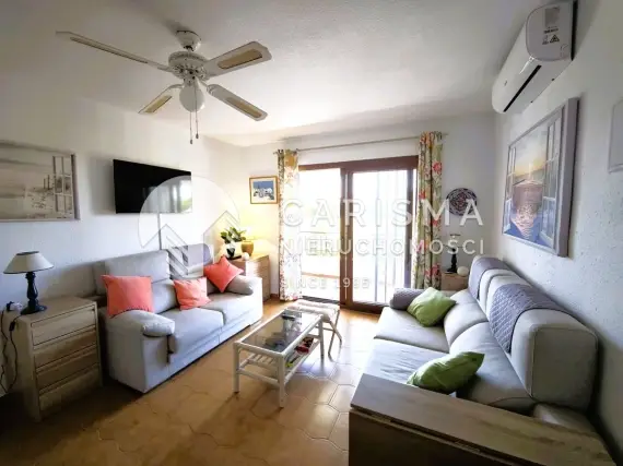 (40) Penthouse z dachowym tarasem  oraz widokiem na pole glfowe w Villamartin