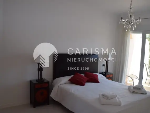 (11) Przytulny apartament na terenie zamkniętego osiedla w Benissa