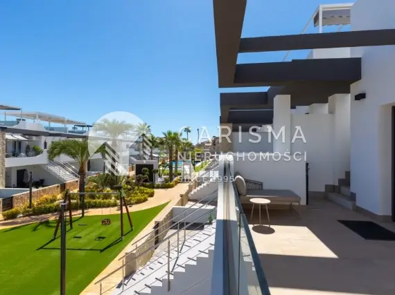 (6) Penthouse w bardzo dobrej lokalizacji, w Punta Prima