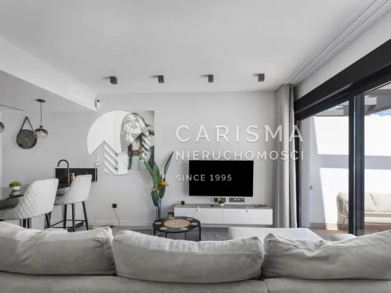 (11) Penthouse w bardzo dobrej lokalizacji, w Punta Prima