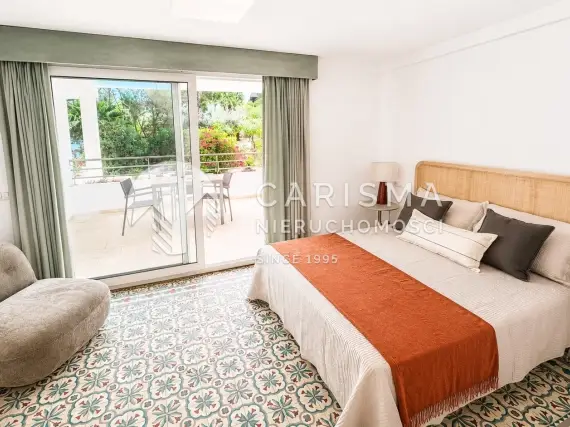 (32) Przestronny apartament w pierwszej linii brzegowej, Altea