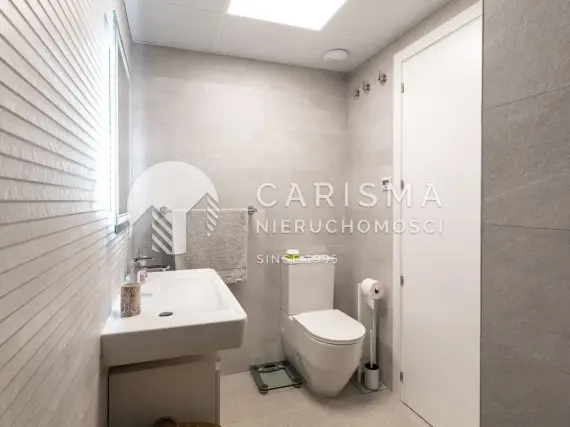 (20) Nowoczesny apartament na parterze w Denii – gotowy do zamieszkania