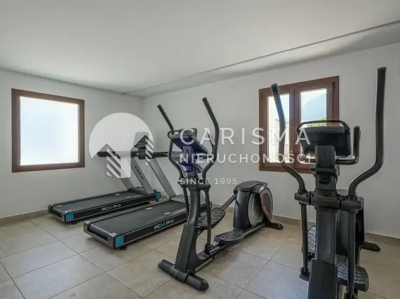 (39) Nowoczesny apartament na parterze w Denii – gotowy do zamieszkania