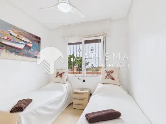 (17) Apartament gotowy do zamieszkania, przy polu golfowym w Los Alcazares
