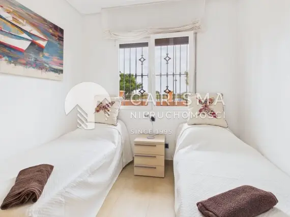 (18) Apartament gotowy do zamieszkania, przy polu golfowym w Los Alcazares