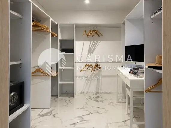 (22) Apartament w doskonałym stanie i lokalizacji, tylko 100 m od plaży w San Pedro del Pinatar